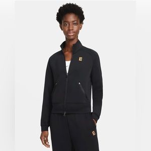 NikeCourt
Women's Full-Zip Tennis Jacket